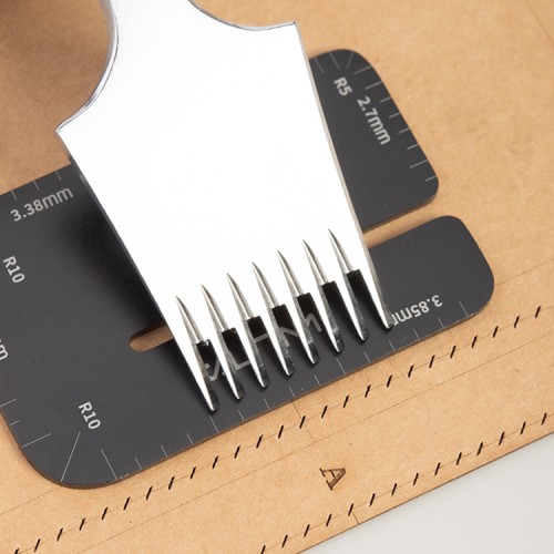 Wuta pricking irons ruler (Black)