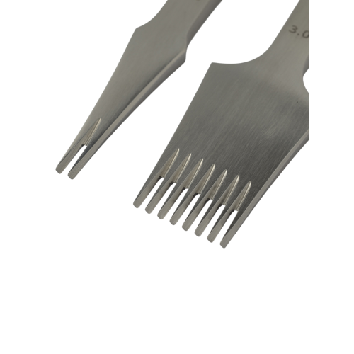 French pricking iron Wuta 3.0mm (2+8, Obverse)